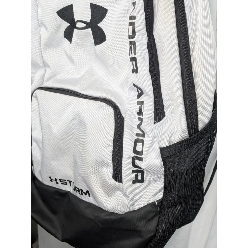 Under Armour UA Storm White Black Backpack Laptop School Gym Book Bag 20x14x5